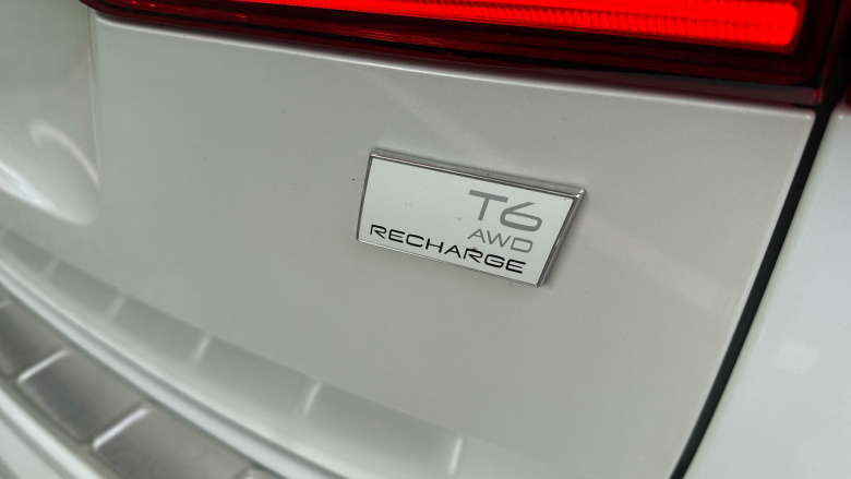 Volvo Xc60 2.0 T6 Recharge PHEV Inscription 5dr AWD Auto Estate